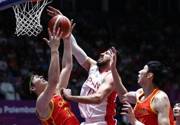 中国男篮vs伊朗